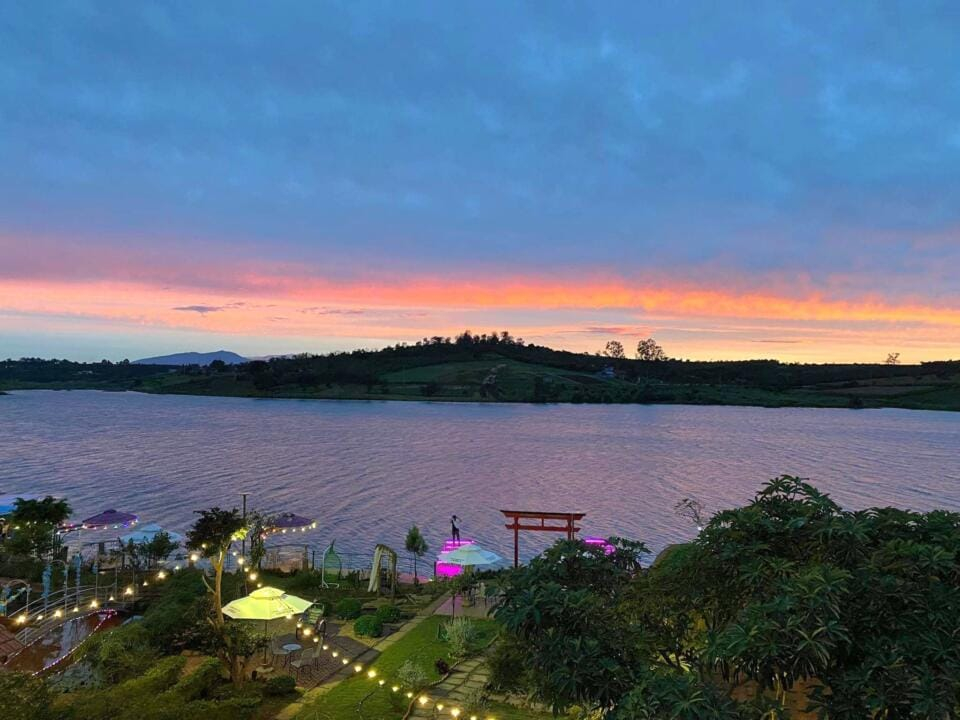 LANG SINH THAI LAVELA